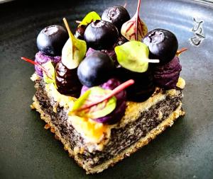 MohnKuchenHeidelBeere MohnKuchenHeidelBeere